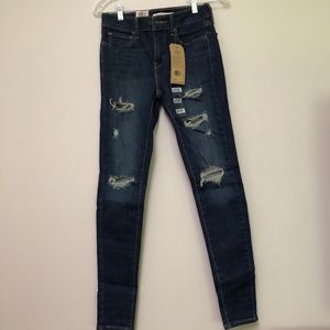 Levi’s Skinny Jeans